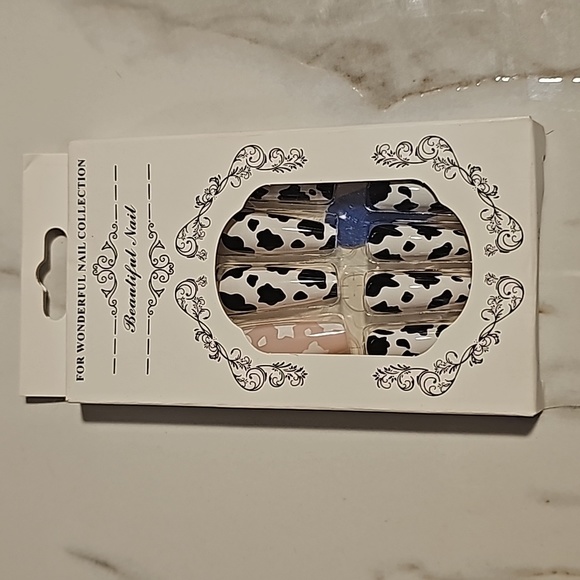 Cow Print Sticker Nails - Picture 1 of 4